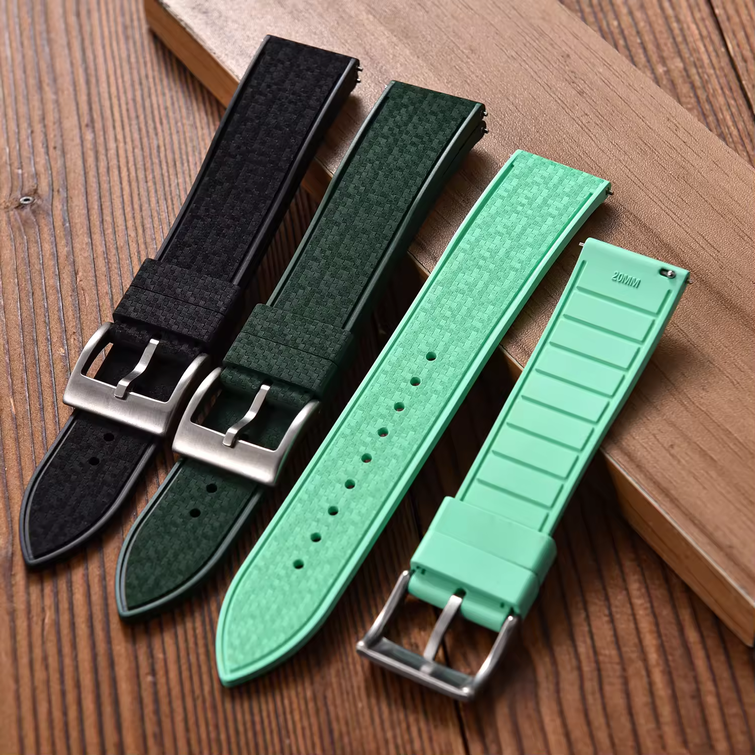 Juelong Mosaic Texture FKM Rubber Watch Strap Quick Release Rubber Watch Strap Band FKM 20mm 22mmPKR 6,298 off shipping180-day lowest pricesDelivery by 11 DecReorder rate 34%