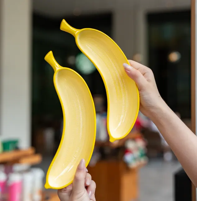 Banana Shape Ceramic Snack Plate Creative Dessert Dish Exquisite Fruit Tray for Tea Time Tableware