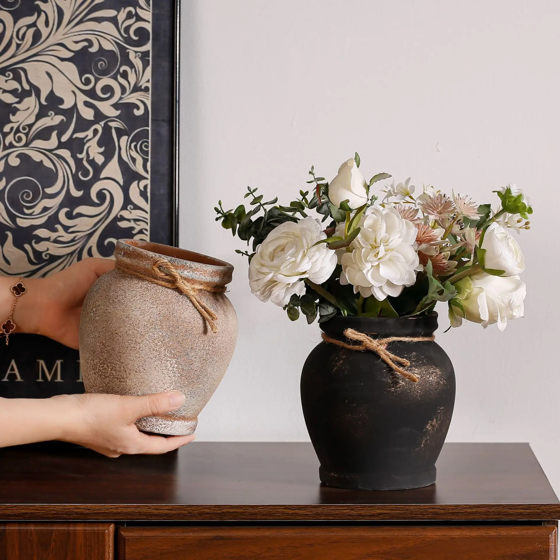 Wholesale Rustic Clay Terracotta Vases Pot Decorative Elegant Centerpiece Ceramic Flower Vase for Living Room Upscale Home DecorReorder rate 33%