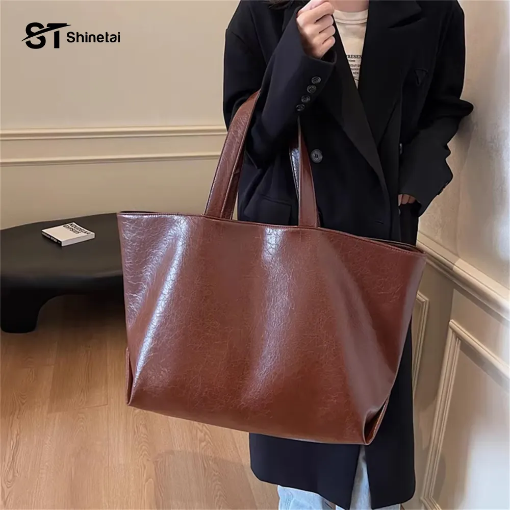 Luxury Designer Large Capacity Manufacturer Custom Logo Fashion Outdoor Women Shoulder Handbags Women's Shoulder Bag CrossbodyPKR 6,298 off shippingDelivery by 24 DecReorder rate 16%