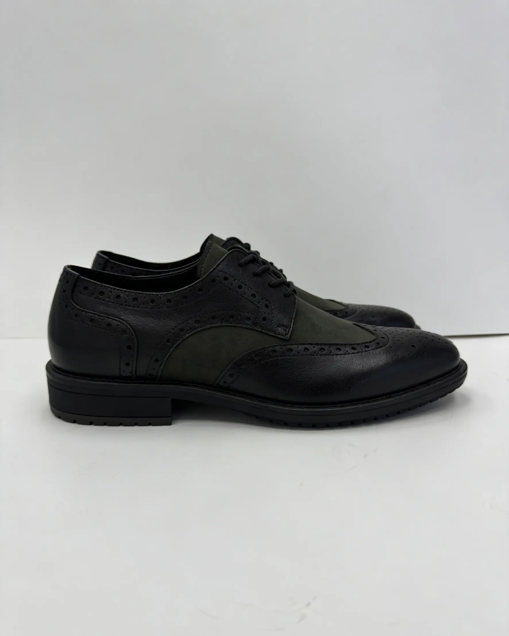 New Fashionable Men's Business Shoes, Comfortable Handmade Shoes, Men's Breathable High-quality Shoes