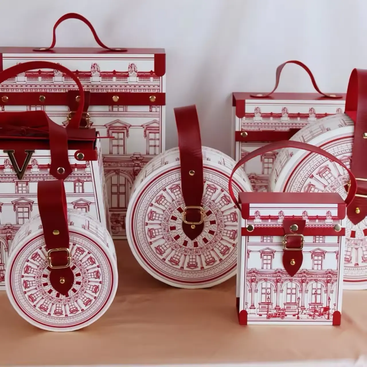 Wedding Gift Candy Box European Architecture Engagement Portable Square Round ShapePKR 6,298 off shipping180-day lowest pricesDelivery by 24 DecReorder rate 16%